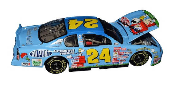 Autographed 2000 Jeff Gordon #24 Dupont Racing - Peanuts Charlie