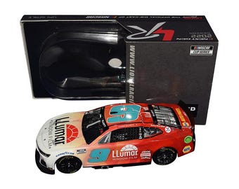 Autographed 2022 Chase Elliott #9 Llumar Racing (Next Gen Camaro) Hendrick Motorsports Signed Lionel 1/24 Scale NASCAR Diecast Car with COA