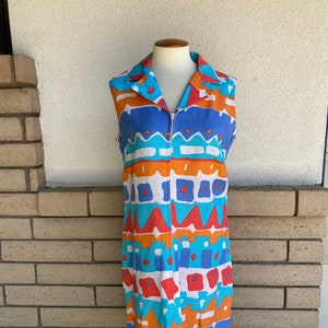 Vintage I Magnin Geometric Print Shift Dress Midi Orange Red Blue Sleeveless Zip Front Pocket Dress Medium