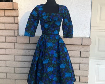 50s 60s Floral High Waist Dress Blue Hydrangea Crinoline Fit and Flare Dress Mid Century Formal Dress Waist 24