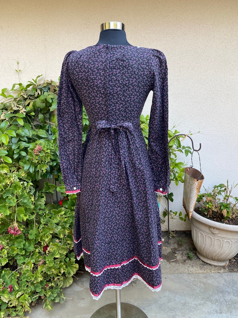Vintage 70s Calico Gunne Sax Dress Corset Velvet Purple Pockets Midi ...