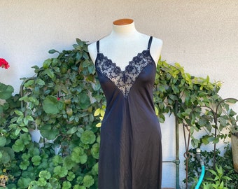 Vintage Black Lace Slip Dress Nightgown Lingerie Bestform Size 34