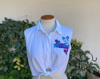 Vintage Mickey Mouse Crop Top 90s Tie Front Button Up Collared Shirt Disney Mickey Unlimited Jerry Leigh Size Medium