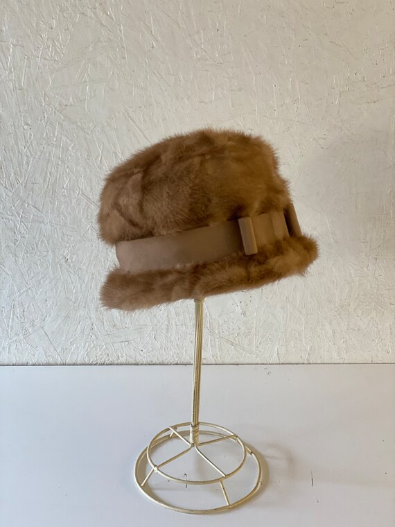 Mink shop hat vintage