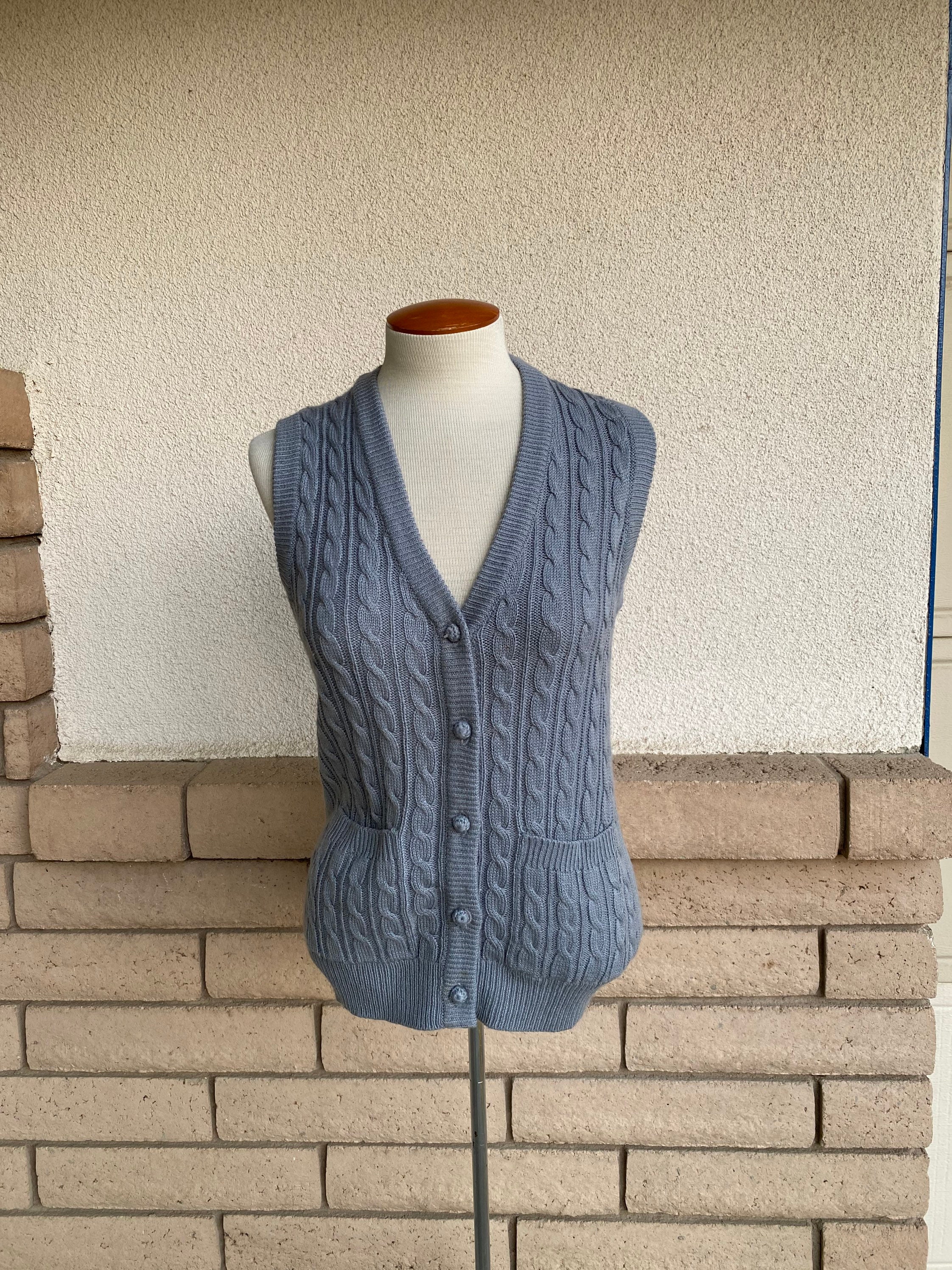freshlavender Vintage 70s Cable Knit Sweater Vest // Pewter Gray Button Up Vest with Pockets by Loubella Extendables Women Size Xs