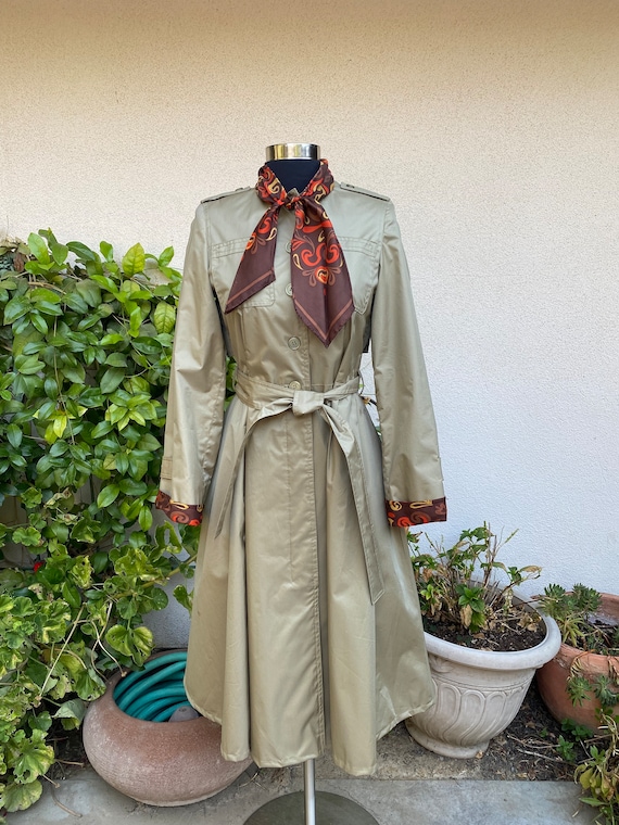 Vintage 70s Luba Belted Ascot Trench Coat Fit and Flare