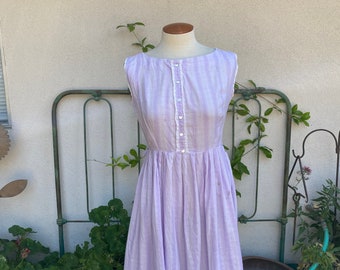 Vintage 50s Lavender Fit and Flare Dress // Knee Length Cotton Summer Day Dress AS IS Waist 32