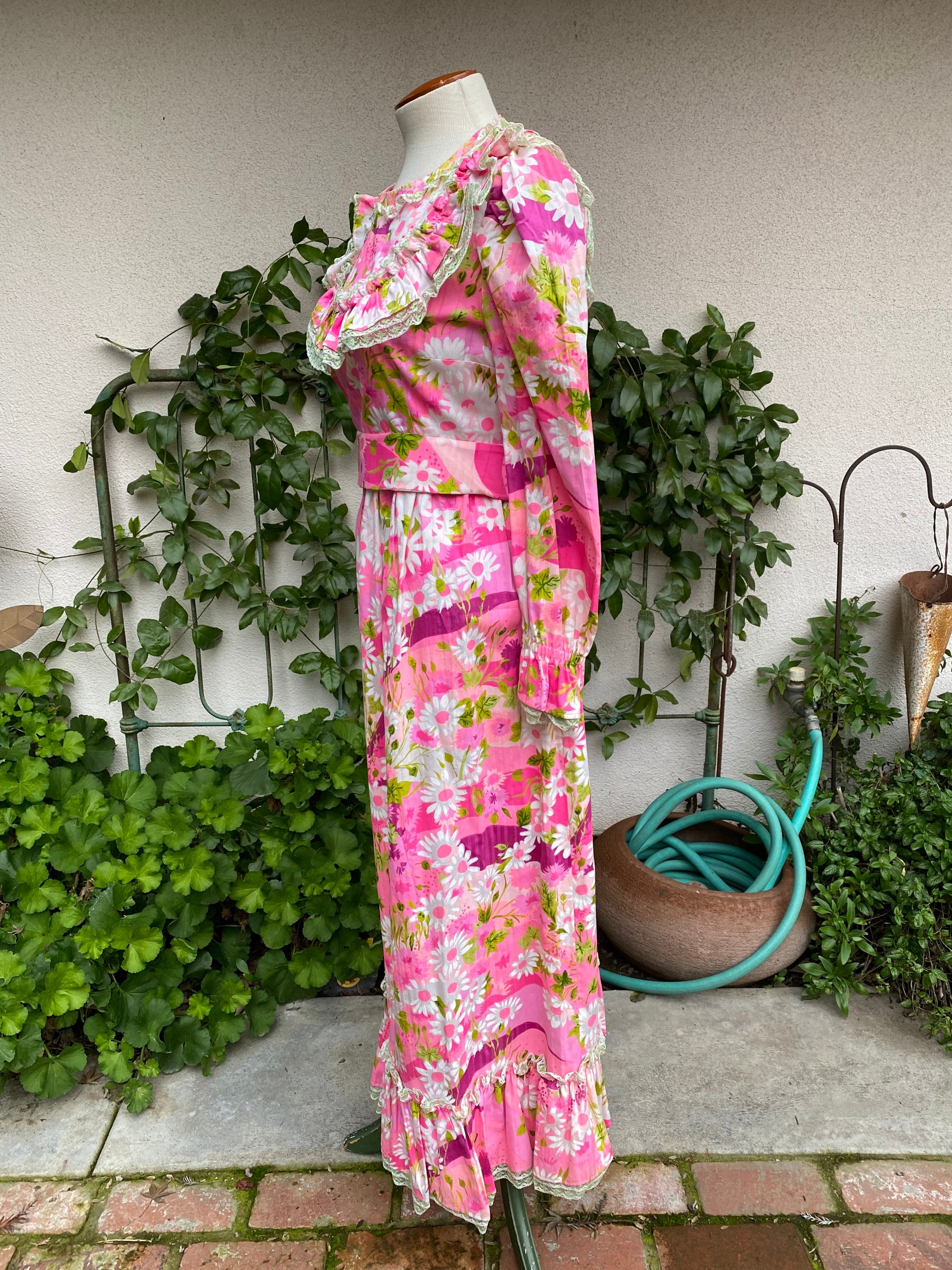 Vintage 70s Daisy Boho Maxi Dress Ruffled Floral Pink Green Lace ...