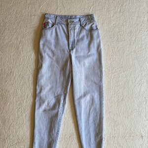 90s Ice Wash Bongo Tapered Jeans High Waisted Tapered Mom Jeans Distressed Bongo Style 2-02 Cut 27412 by Gene Montesano Waist 28