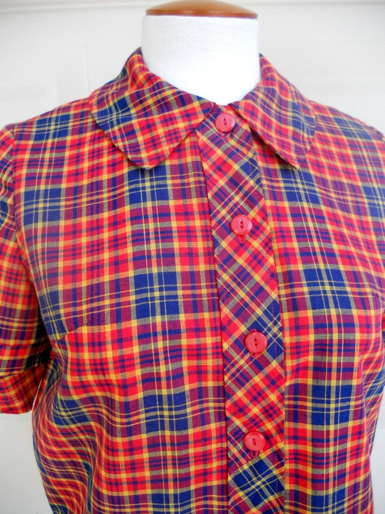 SALE Vintage 60s Plaid Top . Summer Madras Crop Top . Peter Pan Collar image 2