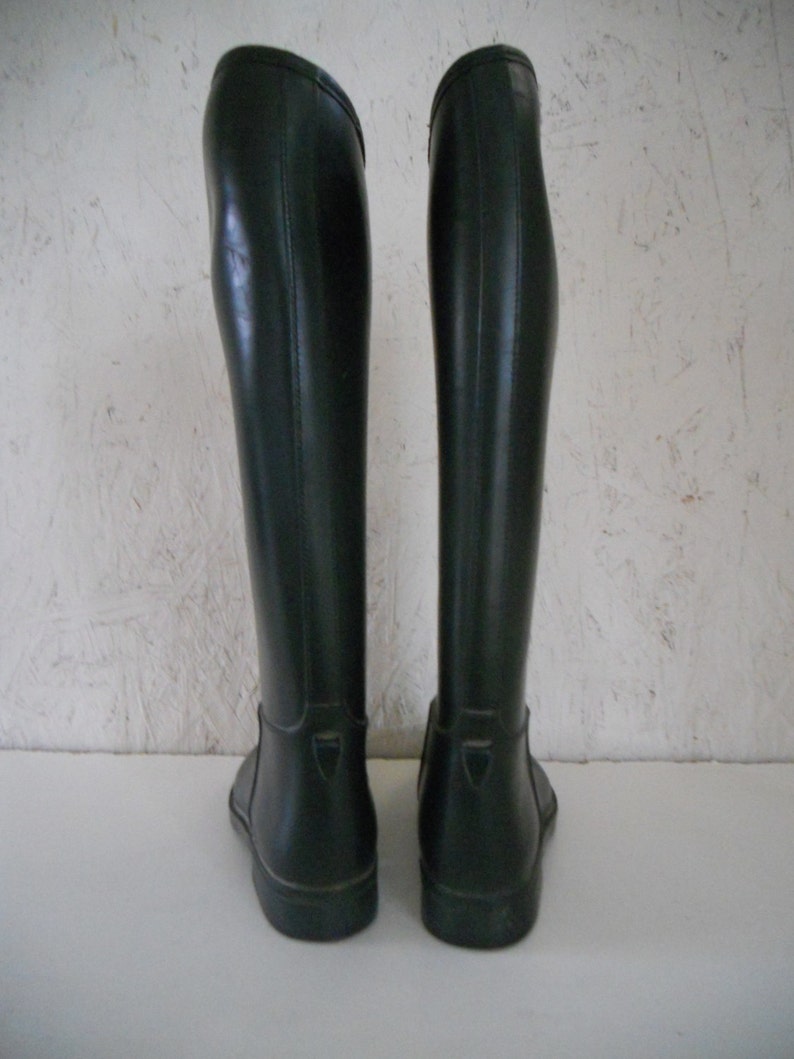 Vintage Women's Black Rubber Riding Boots . Equestrian Boots . Wellies Tiny Fit Size 34 US 4-5 image 4