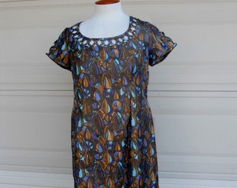 SALE Vintage 60s Cut Work Lurex Summer Dress Geometric Stained Glass Print Size M-L