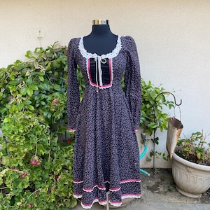 Vintage 70s Calico Gunne Sax Dress Corset Velvet Purple Pockets Midi Long Sleeves Hippie Renaissance Prairie Dress Size XXS