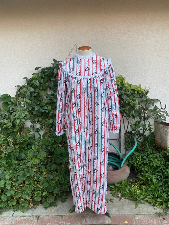 Vintage NWT Mickey Mouse Nightgown Cotton Flannel 