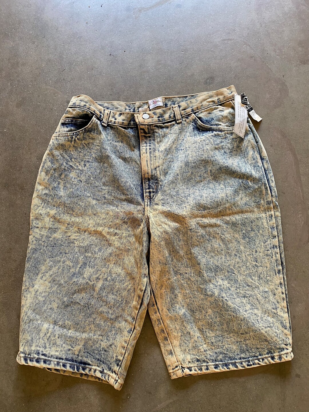 Vintage NWT Acid Wash Denim Shorts Cotton High Waisted