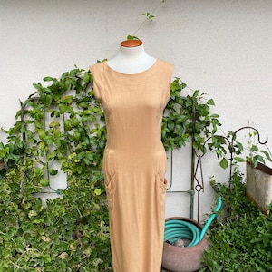 60s Irene Saltern Sheath Dress Camel Low V Back Cap Sleeves Pockets Midi Length Dress Brocks Size XS