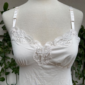 Vintage Shadowline Full Slip Blush Peach Lace Slip Dress Size 34