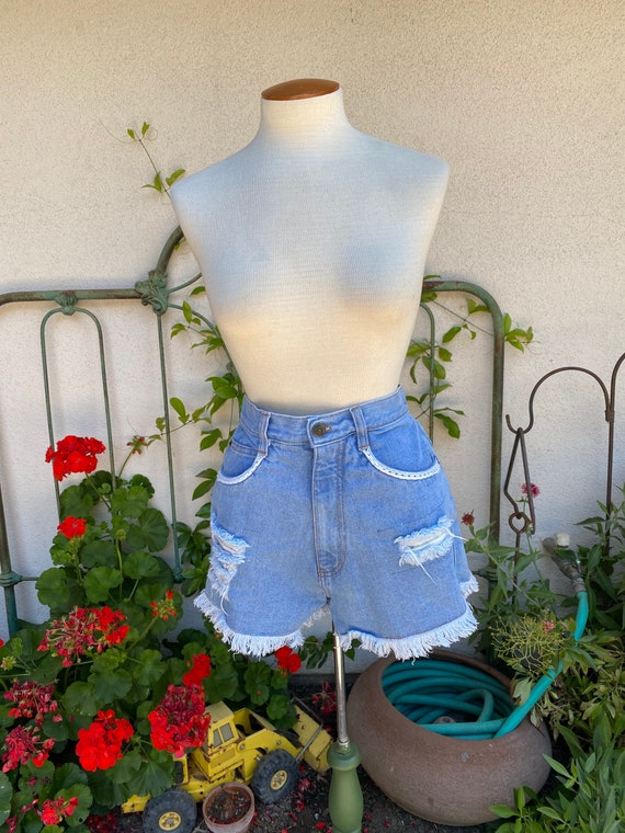 Vintage 90s Lace Frayed Denim Shorts // High Wais… - image 1