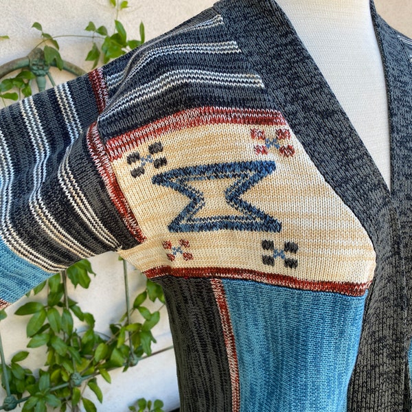 70s Wrap Cardigan Sweater Space Dye Gray Blue Southwestern Print Half Sleeves Kimlon by RBK Importers Size XS