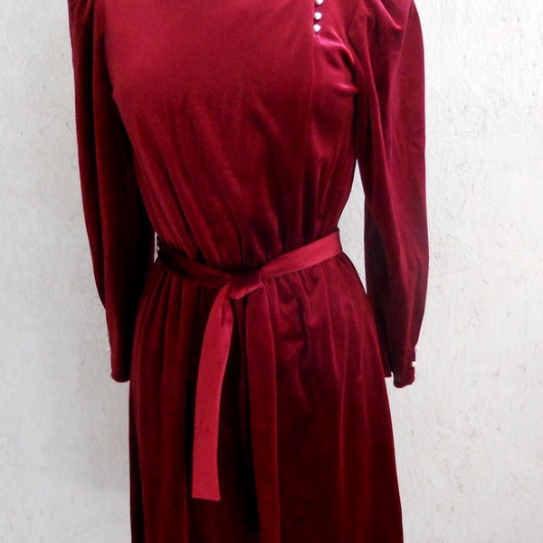 60s Velvet Dress / Burgundy Velvet and Pearls / Puffed Sleeves