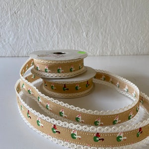Goose Lace Ribbon Christmas Goose With Wreath Craft Ribbon 15 Yard Spool 1 1/4&quot; Wide