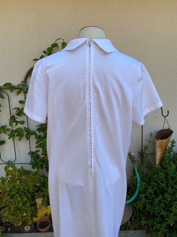 Vintage Nurse Uniform Dress Polyester White Sheat… - image 5