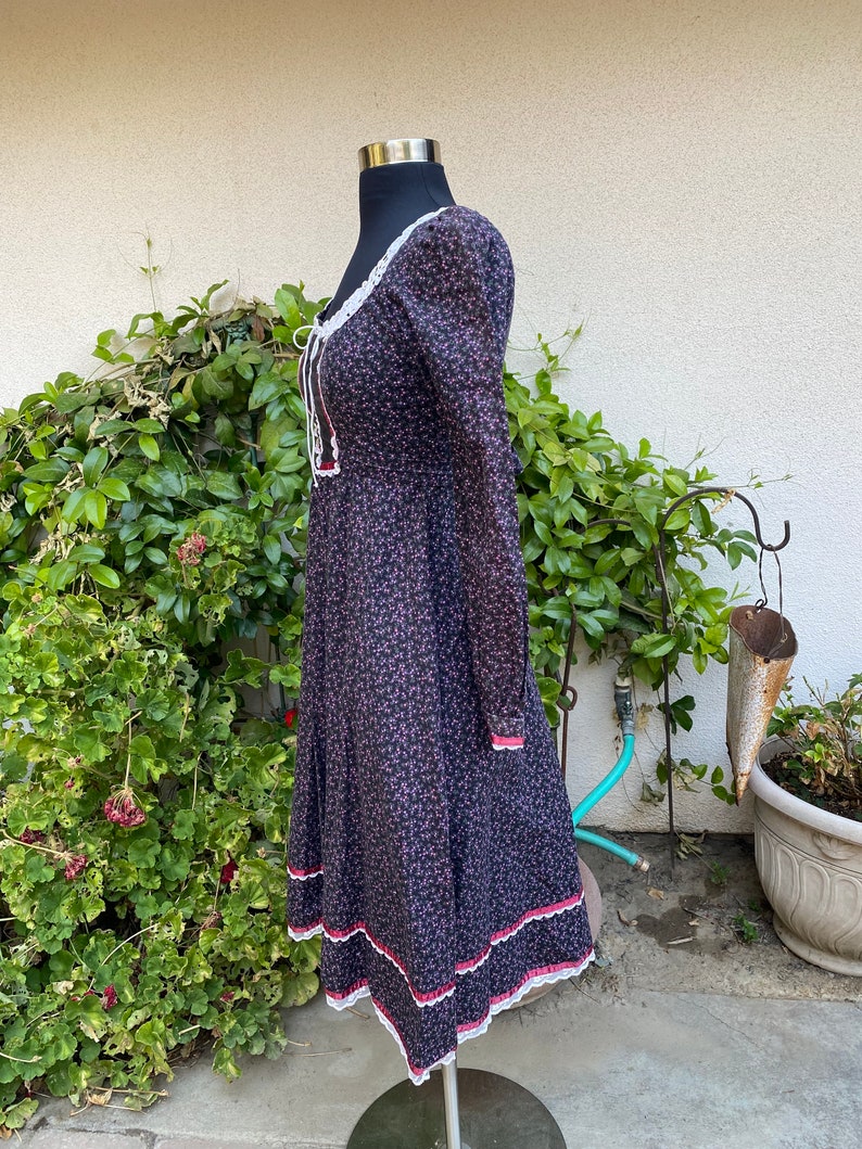 Vintage 70s Calico Gunne Sax Dress Corset Velvet Purple Pockets Midi ...