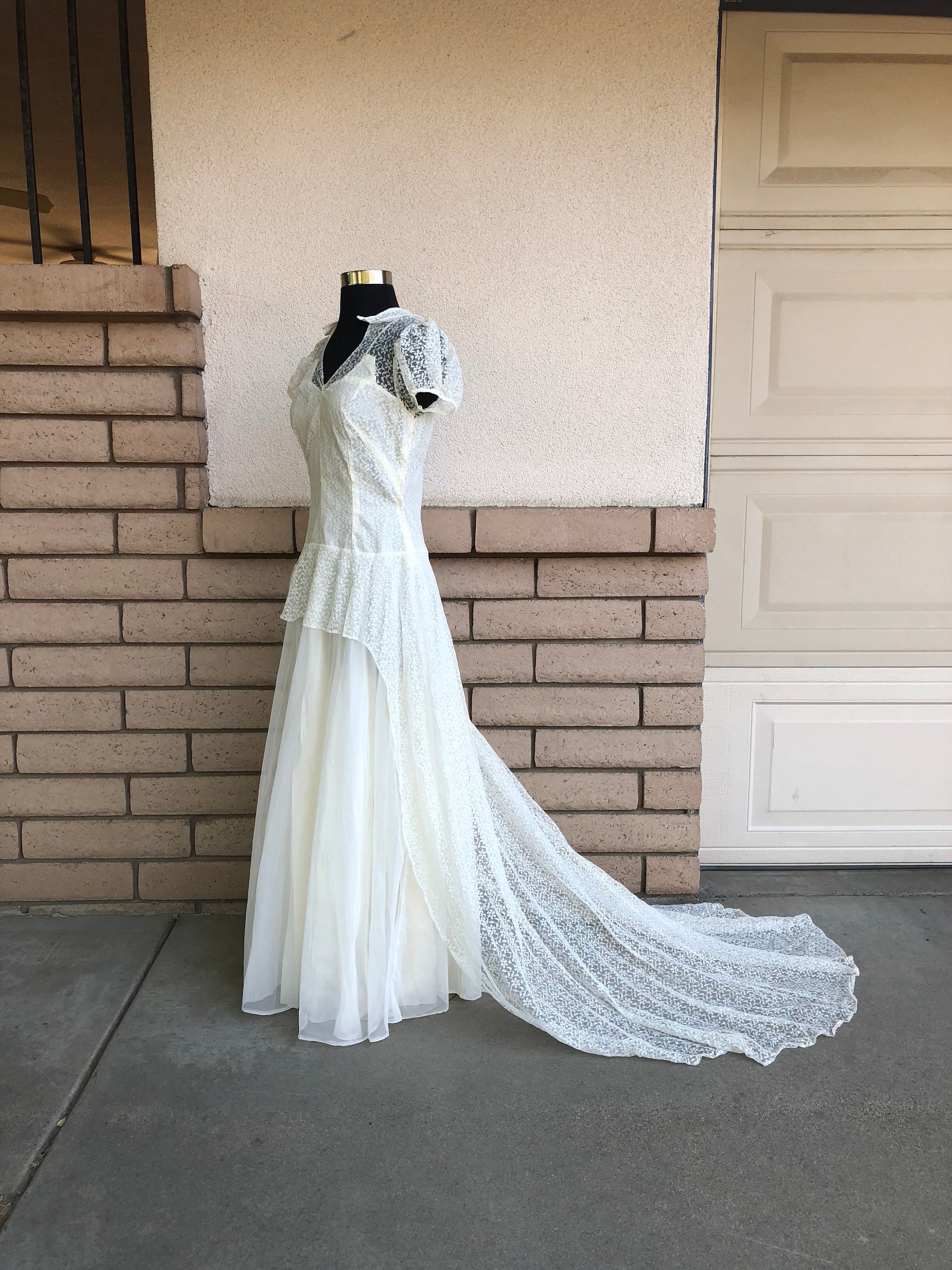 1940's style wedding dresses