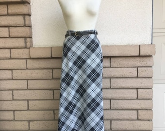 Vintage 70s Maxi Skirt Black and White Plaid Skirt Aline Skirt & Belt Waist 31