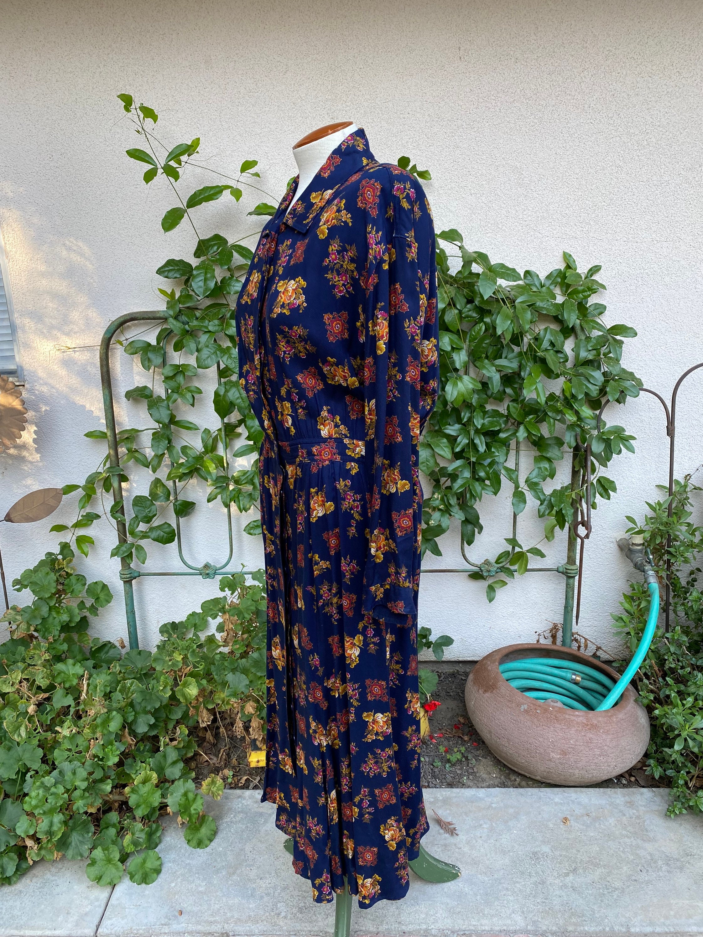 Jupe De Lit Vintage Liz Claiborne Taille King - Motif Fleurs Bleu - Années 90 - Côté 15 Pouces - Occasion