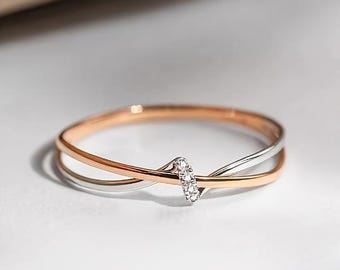 Two Tone Wedding Band, Crossover Delicate Band, Round Cut Moissanite Engagement Band, Bar Style Criss Cross Band, Daily Wear 14K Gold Band