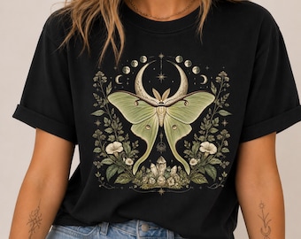 Camiseta Luna Moth Comfort Colors, Camiseta Botanical Moth, Camiseta Green Witch, Luna Moth Vintage, Camiseta Celestial Witch, Camiseta Moon Phase, Camiseta Moth