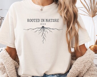 Camiseta Enraizada, Camiseta Bruja Verde, Enraizada en la Naturaleza, Bruja Botánica, Camiseta Terrenal, Bruja del Bosque, Camiseta con Gráfico de Naturaleza