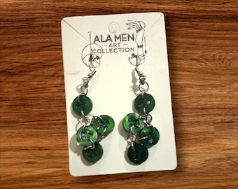 Pendientes de botones reciclados: pendientes colgantes hechos a mano