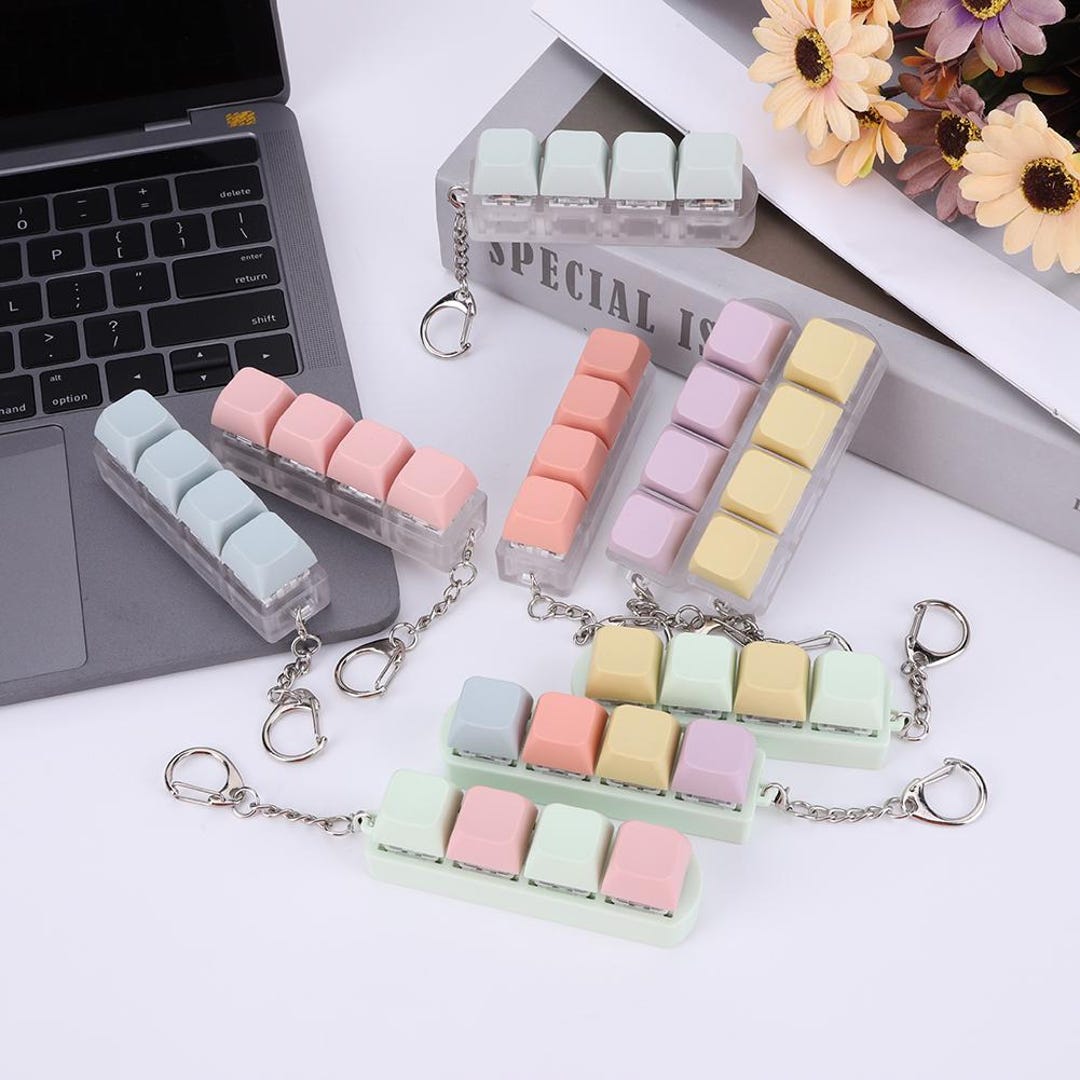 Key Cap Fidget Interlocking Keyboard Key Toy – 4-button Keycap Fidget Keychain, Clicker Cube Toy ...
