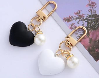 Imitation Pearl Heart Keychain Black White Resin Love Key Ring, Cute Bag Charm Pendant, Valentine Gift for Women Heart Bag Charm