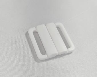 Cierre de bikini blanco de 20 mm (3/4") - Material sobrante de origen sostenible, ideal para trajes de baño y sujetadores.
