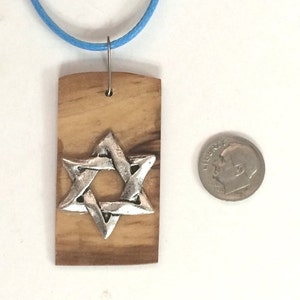 Israeli art Olive wood pendant with Star of David Judaica Israel P038