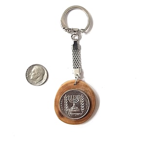Olive wood Keychain with Israeli old coin Lira Emblem of the State of Israel KC29