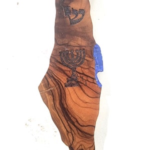 Mezuzah de madera hecha a mano, antiguo mapa de la caja Mezuzah de madera de olivo de Israel Menorah Judaica M125