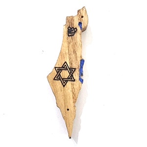 Étui à mezouza en bois fait à la main à partir de bois inconnu, en forme de carte de la Terre d'Israël, un cadeau de mariage M234