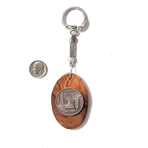 Olive wood Keychain with Israeli old coin Lira Emblem of the State of Israel KC28