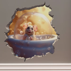 Puede incluir: Un ratón blanco se sienta dentro de una burbuja, sonriendo y sosteniendo una pequeña burbuja. La burbuja está dentro de un tazón blanco, y la escena se desarrolla sobre un fondo amarillo y naranja.