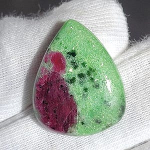Cabujón de zoisita rubí natural en forma de pera de 27 x 21 mm / Piedra preciosa suelta / Piedra para la fabricación de joyas / Cabujón para colgante