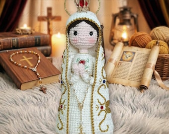 Katholische Maria häkeln, unsere liebe Frau von Fatima, gefüllte Puppe, heilige Fatima Amigurumi, gesegnete Mutter Maria, Mutter Maria Statue, Mutter treue Geschenke