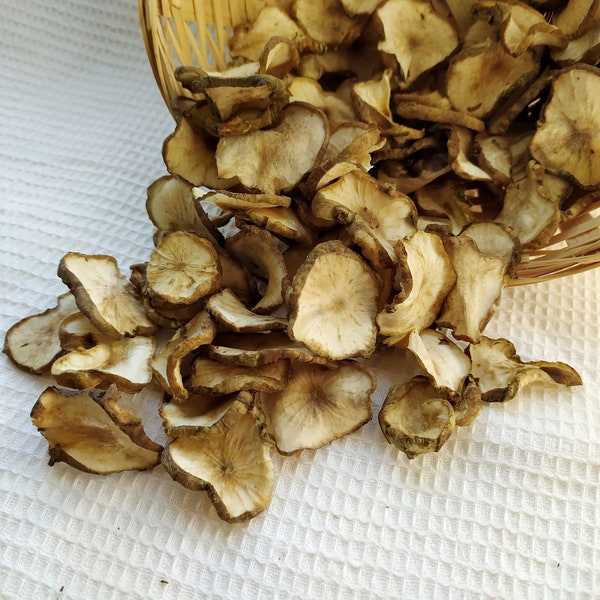 Dried Jerusalem Artichoke flakes 50, 100 g. Sunchoke, sunroots, topinambur, earth apple chips. Organic, home grown. Helianthus tuberosus
