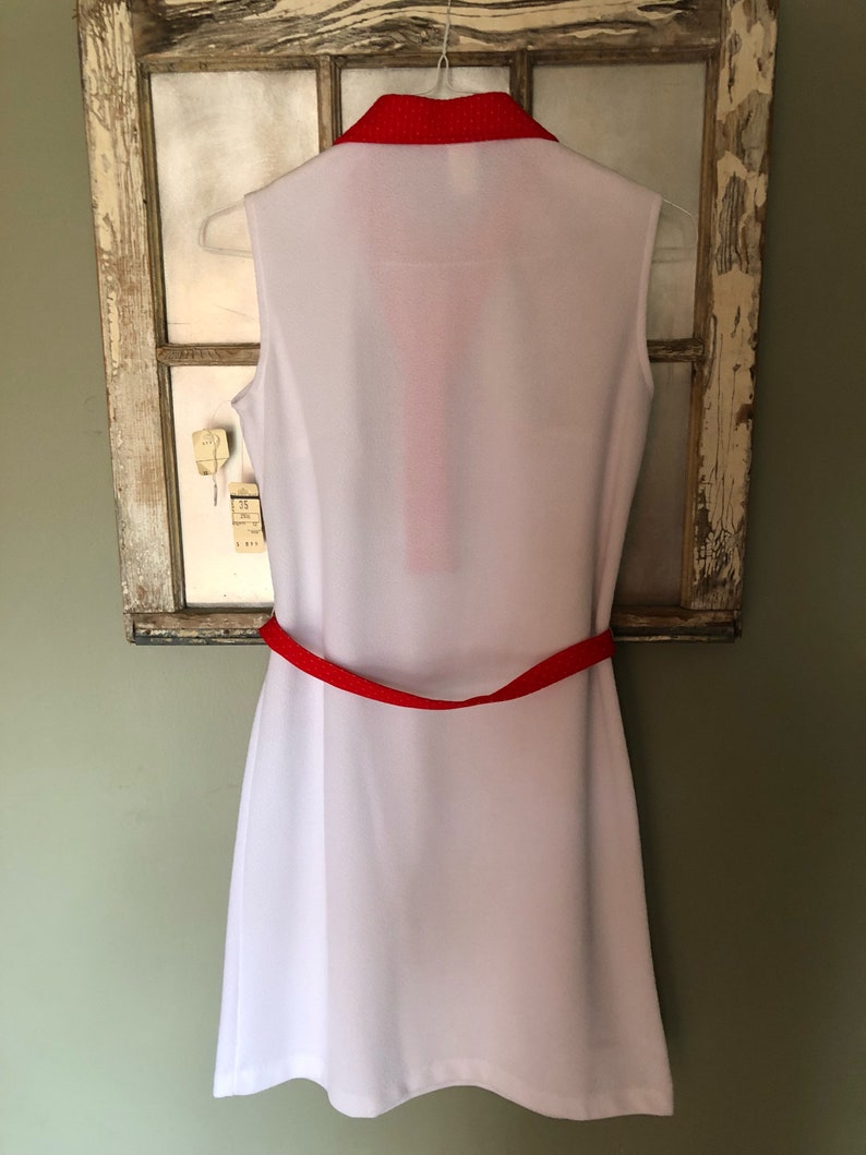 Mod 60s White and Red Sleeveless Poly Dress with belt