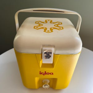 Vintage Igloo 1 Gallon Yellow Square Beverage Cooler | Retro Red Logo Button Spigot Drink Dispenser | Mid Century Camping Picnic Cooler