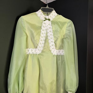 Vintage Green Organza Maxi Dress: Lace Trim Bohemian Wedding