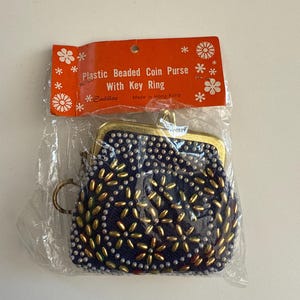 Vintage Beaded Coin Purse: Navy Blue Plastic with Key Ring